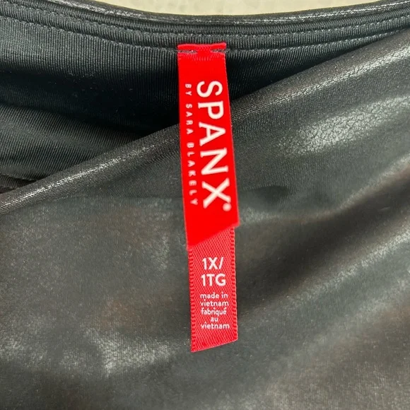 Perfect SPANX FAUX LEATHER LEGGINGS BLACK - Picture 6 of 8